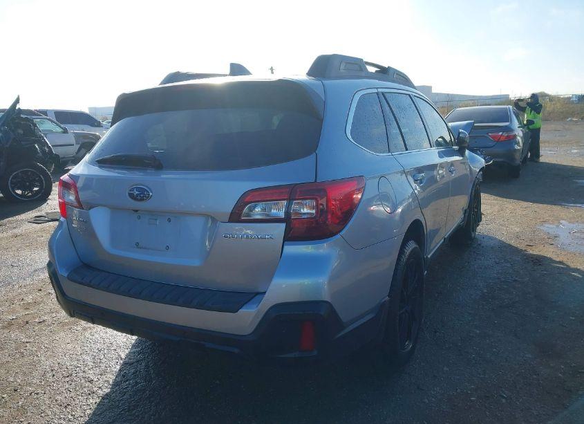 Photo 4 of 2018 Subaru Outback 2.5I LIMITED (VIN 4S4BSANC9J3363727)
