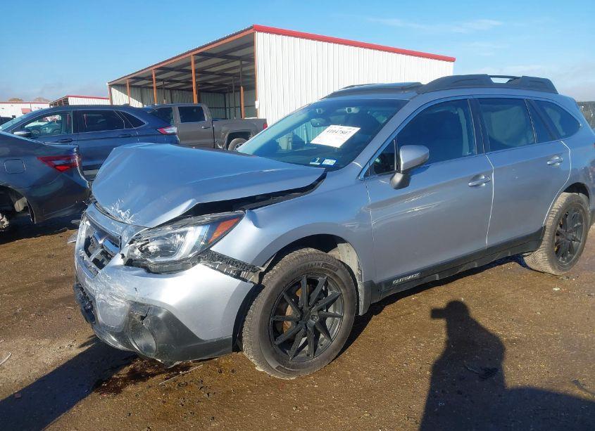 Photo 6 of 2018 Subaru Outback 2.5I LIMITED (VIN 4S4BSANC9J3363727)