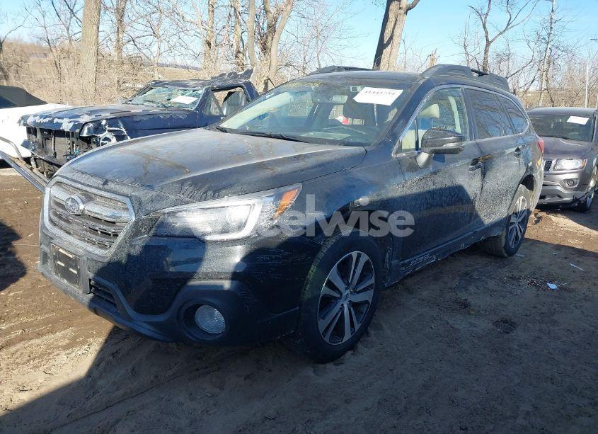 Photo 2 of 2018 Subaru Outback 2.5I LIMITED (VIN 4S4BSANC9J3364571)