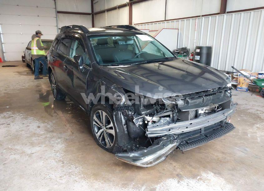 2019 Subaru Outback 2.5I LIMITED (VIN 4S4BSANC9K3366337) main photo