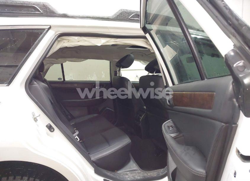 Photo 8 of 2017 Subaru Outback 2.5I LIMITED (VIN 4S4BSANCXH3429647)