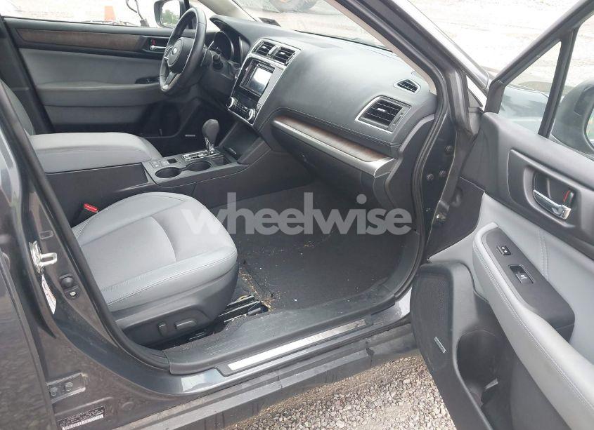 Photo 5 of 2018 Subaru Outback 2.5I LIMITED (VIN 4S4BSANCXJ3203646)