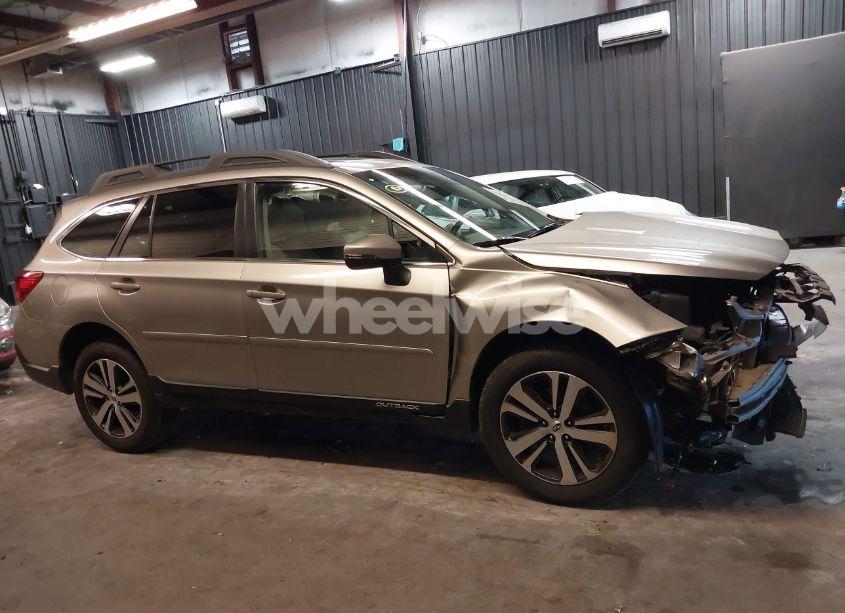 Photo 12 of 2018 Subaru Outback 2.5I LIMITED (VIN 4S4BSANCXJ3339114)