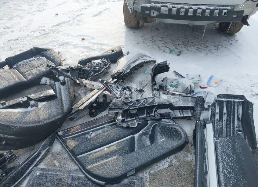 Photo 19 of 2018 Subaru Outback 2.5I LIMITED (VIN 4S4BSANCXJ3340103)