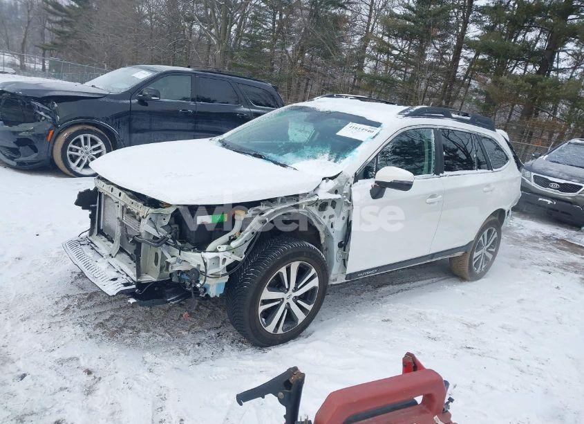 Photo 2 of 2018 Subaru Outback 2.5I LIMITED (VIN 4S4BSANCXJ3340103)