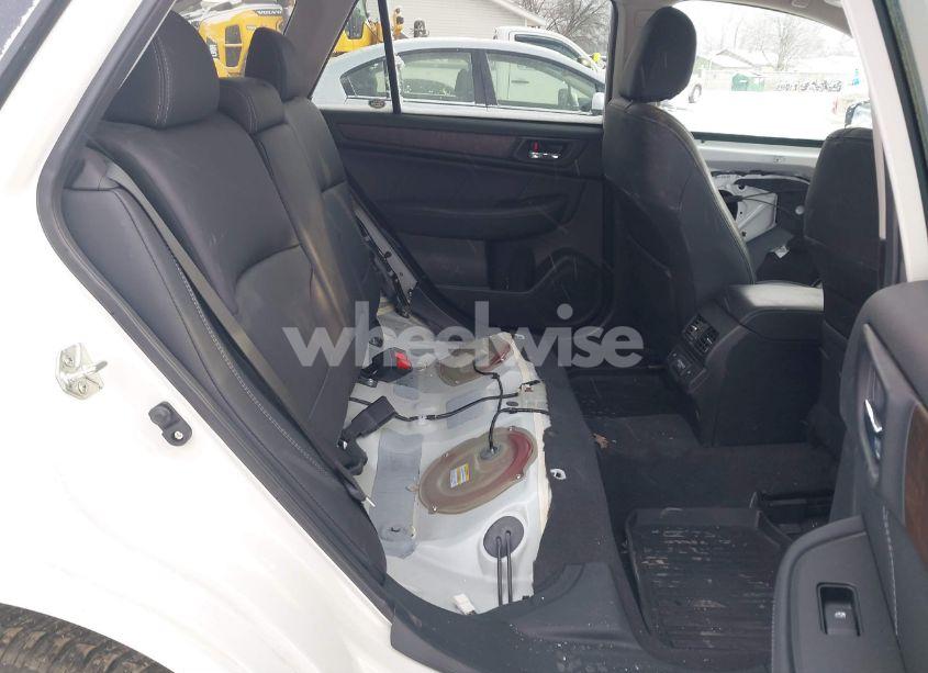 Photo 8 of 2018 Subaru Outback 2.5I LIMITED (VIN 4S4BSANCXJ3340103)