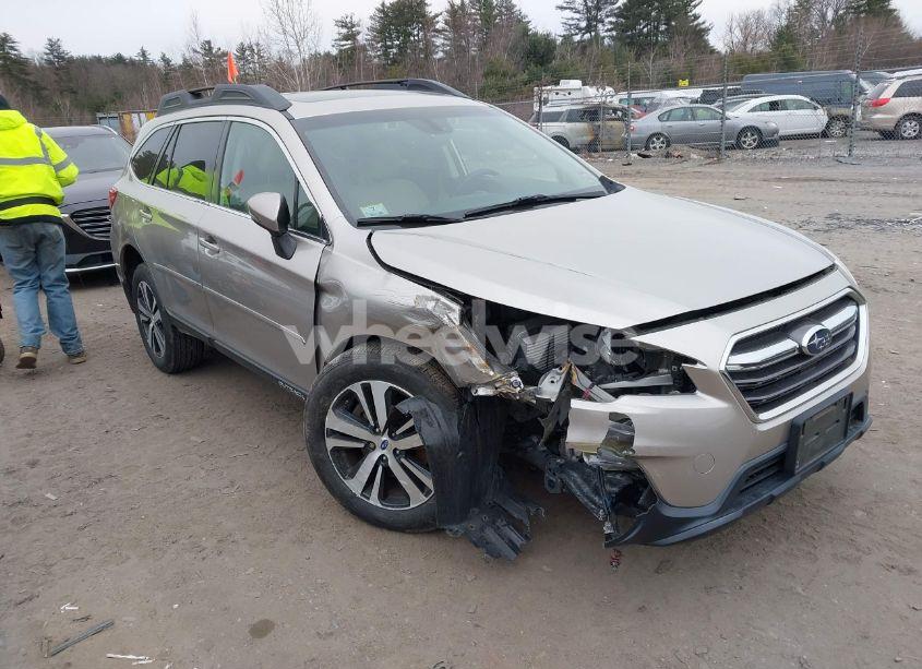 2018 Subaru Outback 2.5I LIMITED (VIN 4S4BSANCXJ3353398) main photo