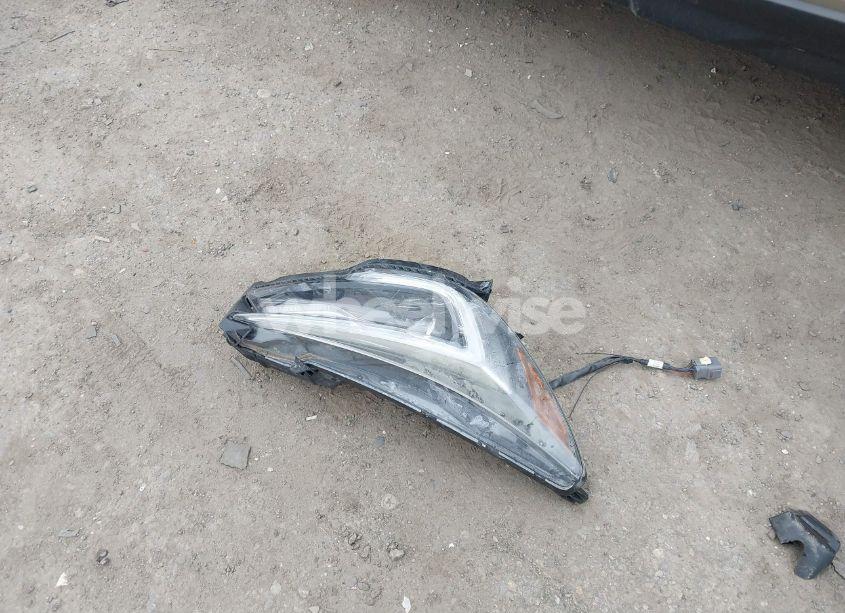 Photo 12 of 2018 Subaru Outback 2.5I LIMITED (VIN 4S4BSANCXJ3353398)