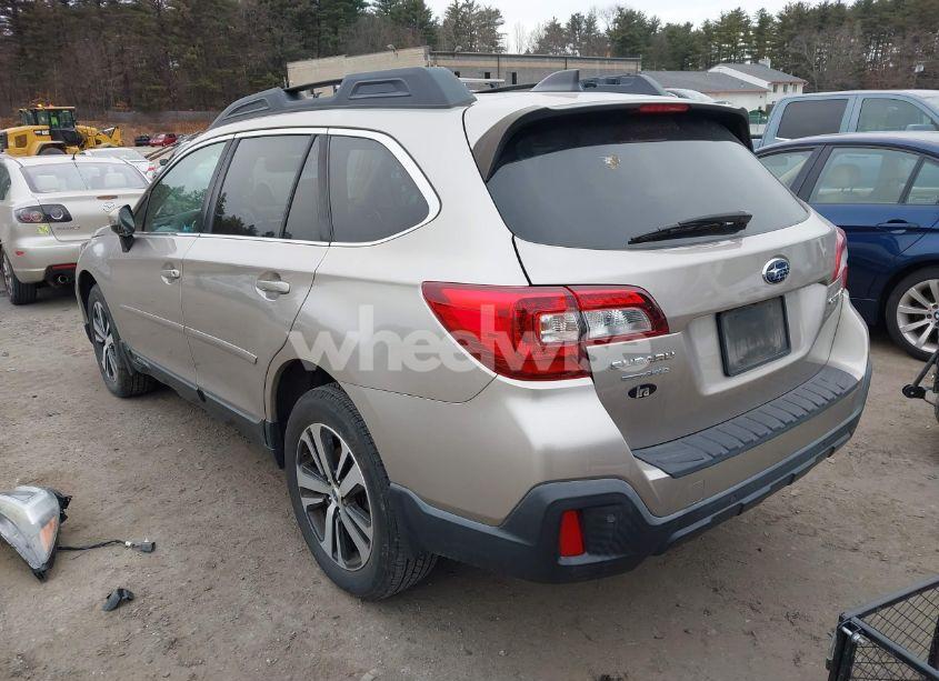 Photo 15 of 2018 Subaru Outback 2.5I LIMITED (VIN 4S4BSANCXJ3353398)