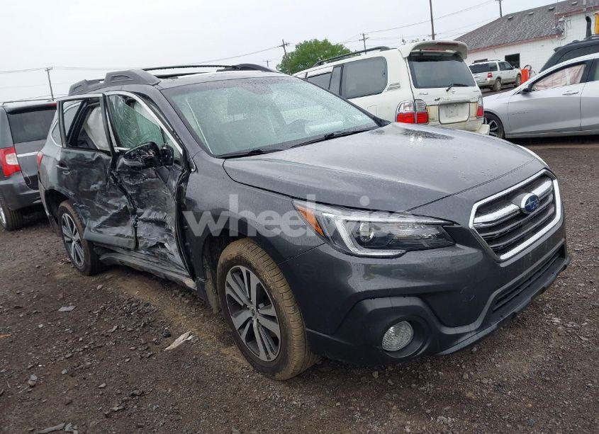 2018 Subaru Outback 2.5I LIMITED (VIN 4S4BSANCXJ3367396) main photo