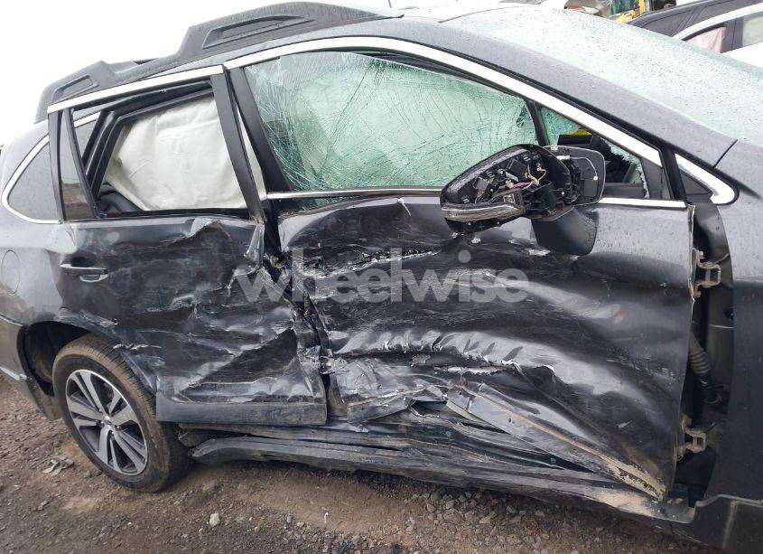 Photo 12 of 2018 Subaru Outback 2.5I LIMITED (VIN 4S4BSANCXJ3367396)