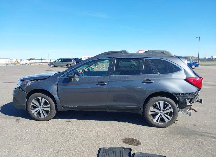 Photo 14 of 2019 Subaru Outback 2.5I LIMITED (VIN 4S4BSANCXK3238172)