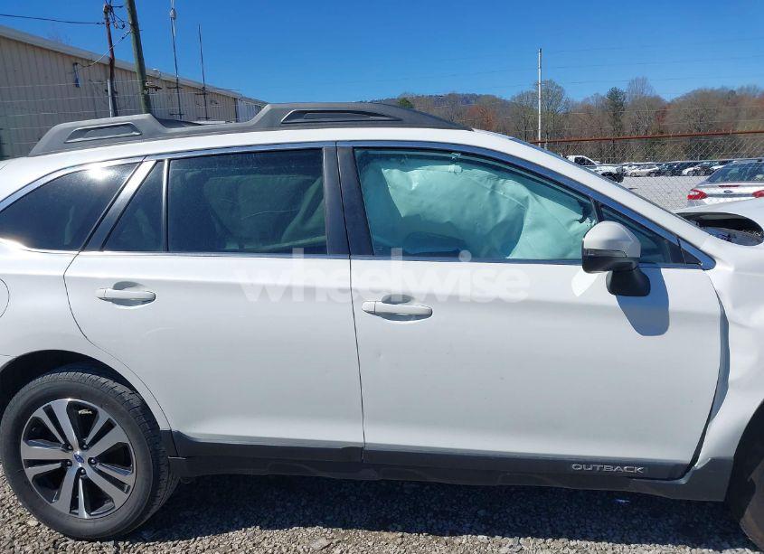 Photo 14 of 2019 Subaru Outback 2.5I LIMITED (VIN 4S4BSANCXK3253481)