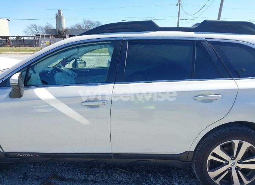 Photo 15 of 2019 Subaru Outback 2.5I LIMITED (VIN 4S4BSANCXK3253481)