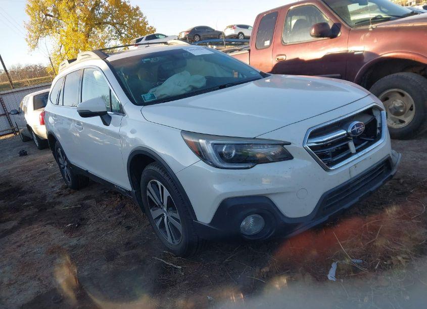 2019 Subaru Outback 2.5I LIMITED (VIN 4S4BSANCXK3365004) main photo