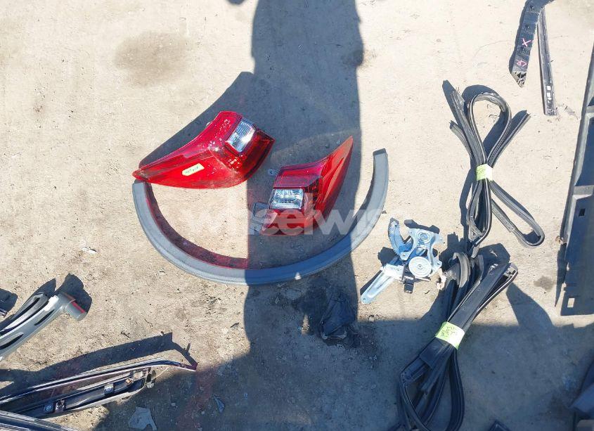 Photo 18 of 2017 Subaru Outback 2.5I TOURING (VIN 4S4BSATC1H3261867)