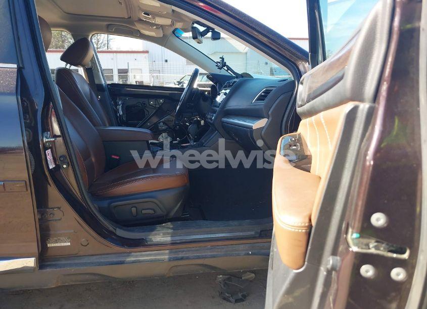 Photo 5 of 2017 Subaru Outback 2.5I TOURING (VIN 4S4BSATC1H3261867)