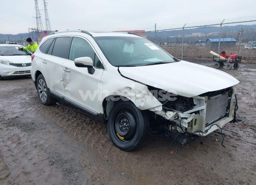 2019 Subaru Outback 2.5I TOURING (VIN 4S4BSATC2K3214452) main photo