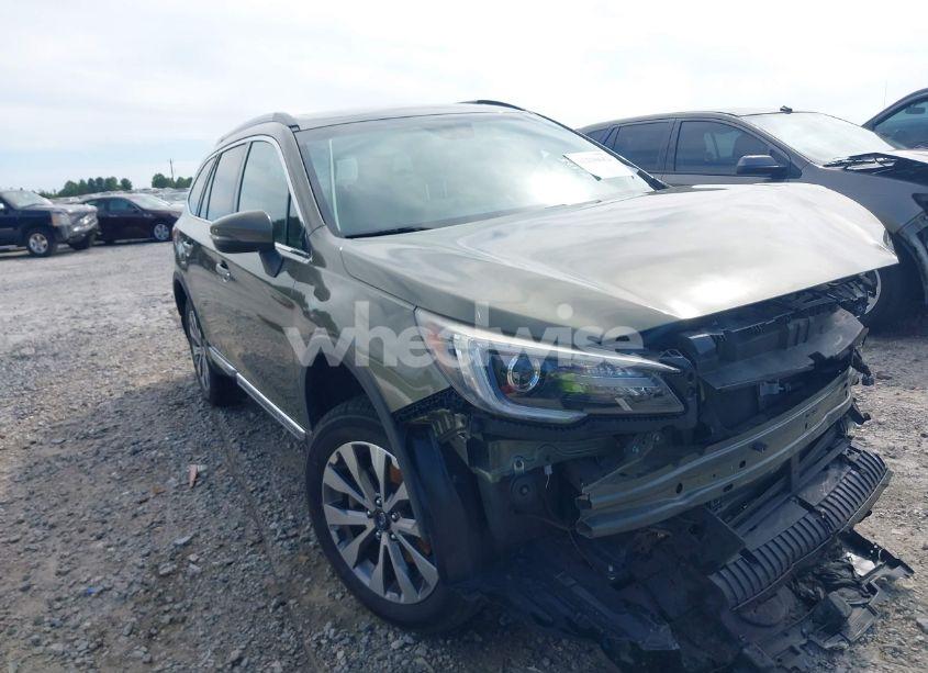 2018 Subaru Outback 2.5I TOURING (VIN 4S4BSATC4J3273162) main photo
