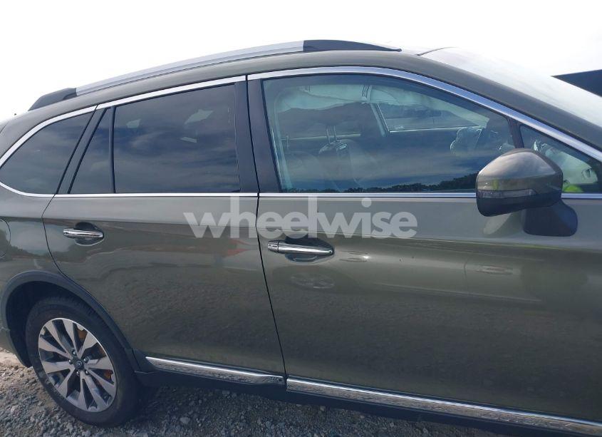 Photo 14 of 2018 Subaru Outback 2.5I TOURING (VIN 4S4BSATC4J3273162)