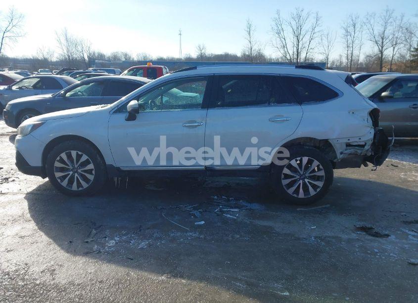 Photo 15 of 2018 Subaru Outback 2.5I TOURING (VIN 4S4BSATC4J3341170)