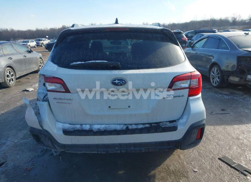 Photo 17 of 2018 Subaru Outback 2.5I TOURING (VIN 4S4BSATC4J3341170)