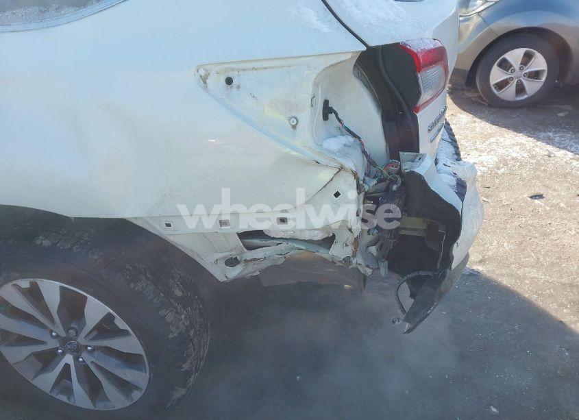 Photo 6 of 2018 Subaru Outback 2.5I TOURING (VIN 4S4BSATC4J3341170)