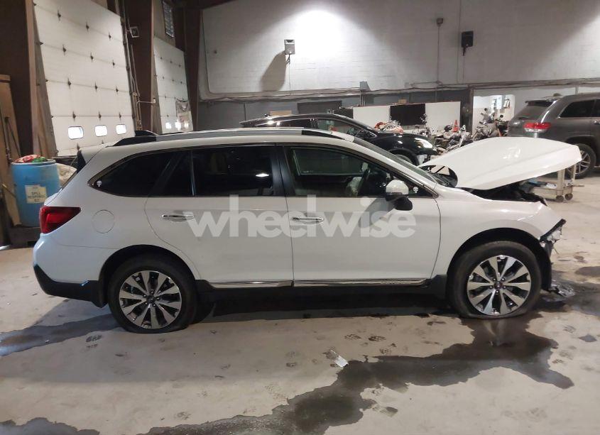 Photo 12 of 2019 Subaru Outback 2.5I TOURING (VIN 4S4BSATC4K3357564)