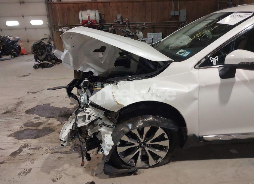 Photo 18 of 2019 Subaru Outback 2.5I TOURING (VIN 4S4BSATC4K3357564)