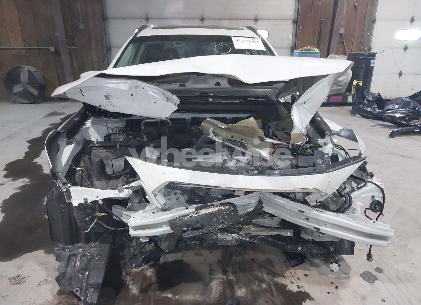 Photo 6 of 2019 Subaru Outback 2.5I TOURING (VIN 4S4BSATC4K3357564)