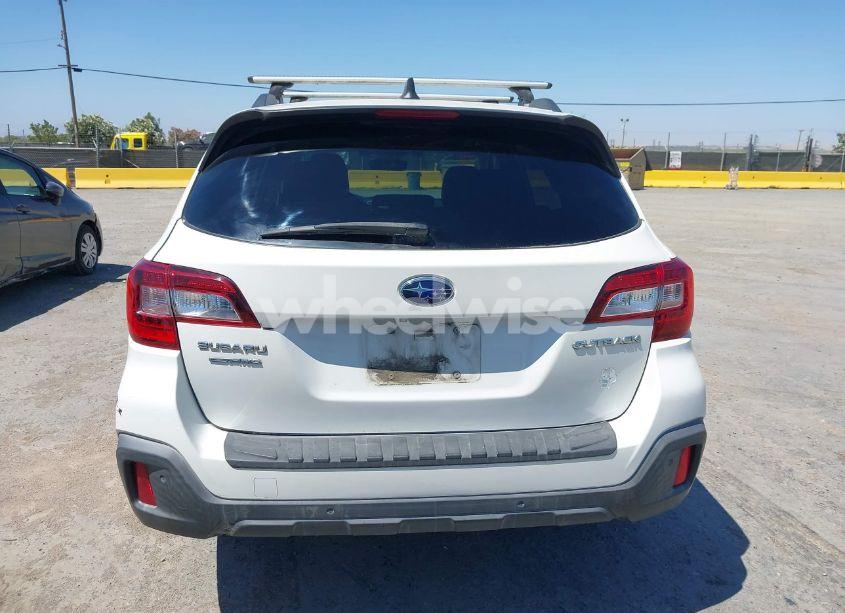 Photo 17 of 2018 Subaru Outback 2.5I TOURING (VIN 4S4BSATC5J3302975)