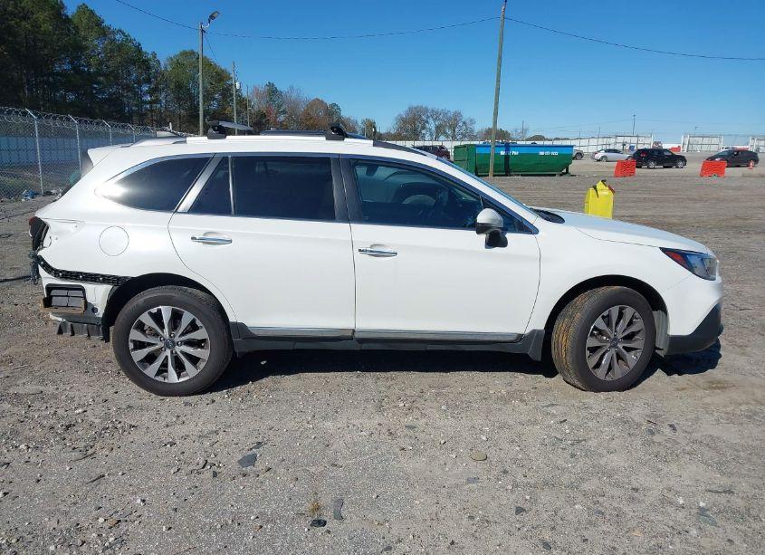 Photo 14 of 2018 Subaru Outback 2.5I TOURING (VIN 4S4BSATC6J3348556)