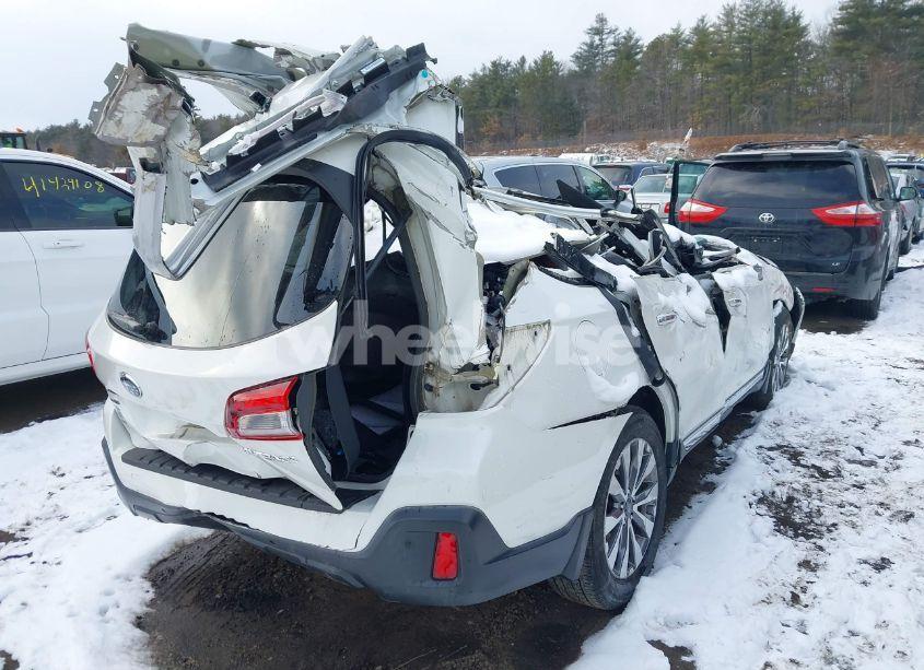 Photo 4 of 2018 Subaru Outback 2.5I TOURING (VIN 4S4BSATC7J3277061)