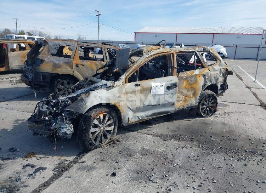 Photo 2 of 2017 Subaru Outback 2.5I TOURING (VIN 4S4BSATC8H3383383)