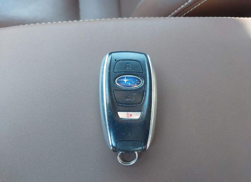 Photo 11 of 2018 Subaru Outback 2.5I TOURING (VIN 4S4BSATCXJ3294033)