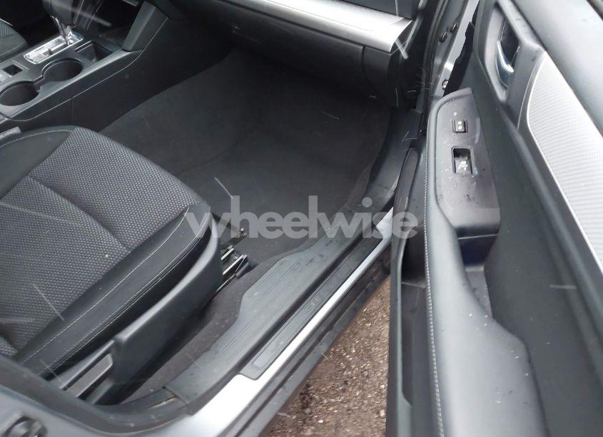 Photo 5 of 2016 Subaru Outback 2.5I PREMIUM (VIN 4S4BSBCC6G3207114)