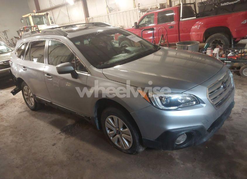 2015 Subaru Outback 2.5I PREMIUM (VIN 4S4BSBEC5F3204118) main photo
