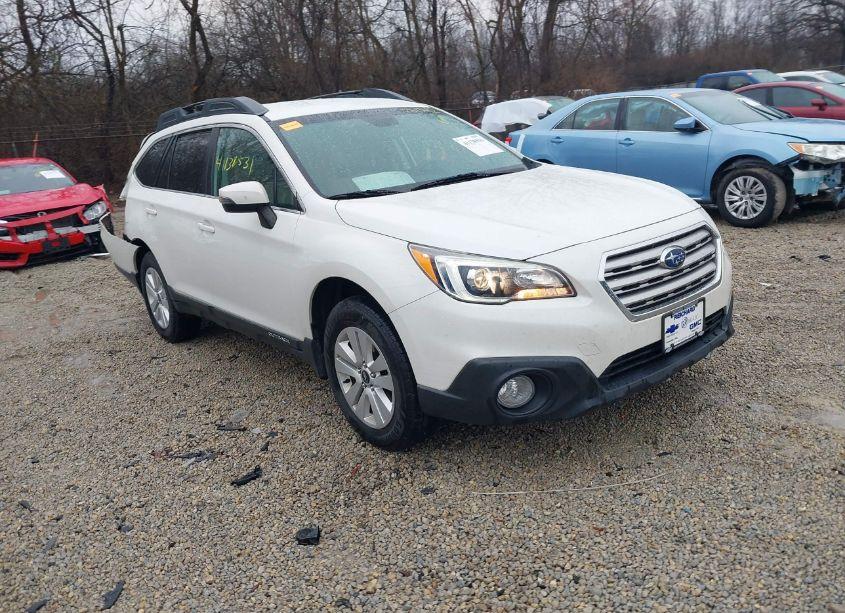 2015 Subaru Outback 2.5I PREMIUM (VIN 4S4BSBFC0F3261342) main photo