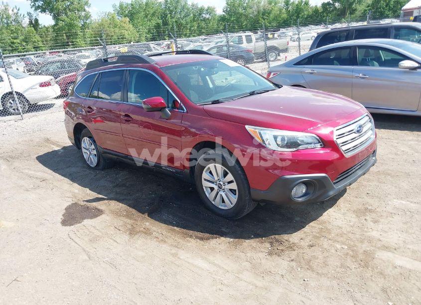 2015 Subaru Outback 2.5I PREMIUM (VIN 4S4BSBFC8F3290152) main photo