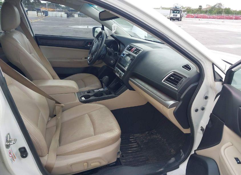 Photo 5 of 2015 Subaru Outback 2.5I LIMITED (VIN 4S4BSBJC9F3300789)