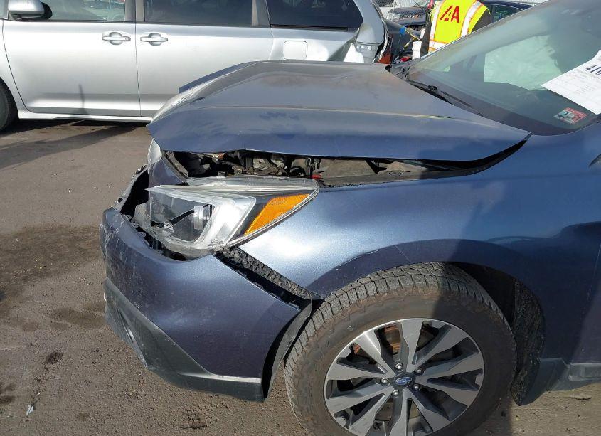 Photo 6 of 2015 Subaru Outback 2.5I LIMITED (VIN 4S4BSBLCXF3280369)