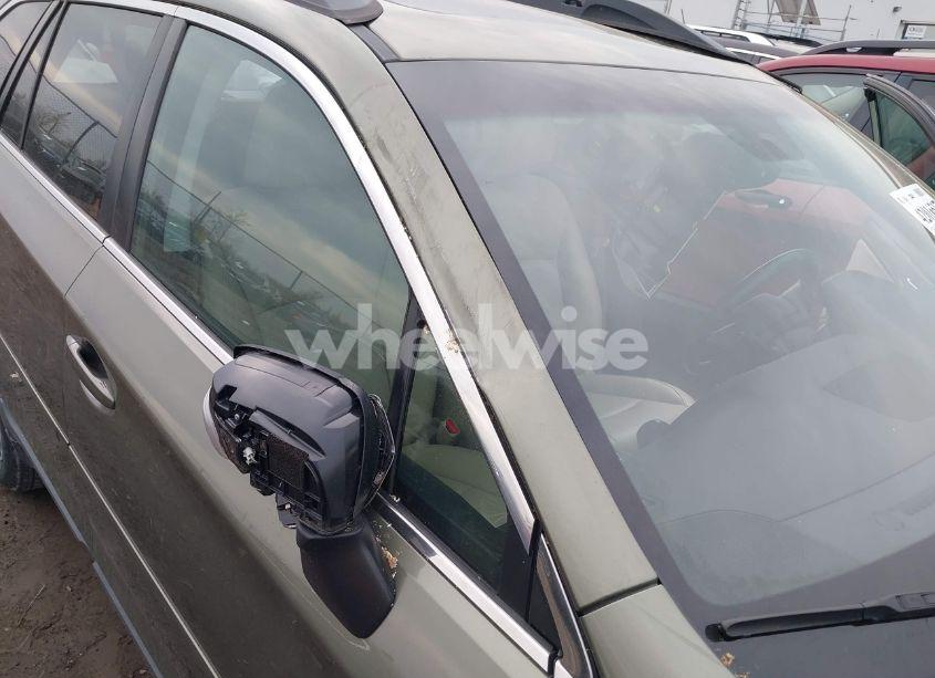 Photo 6 of 2016 Subaru Outback 2.5I LIMITED (VIN 4S4BSBNC0G3213780)