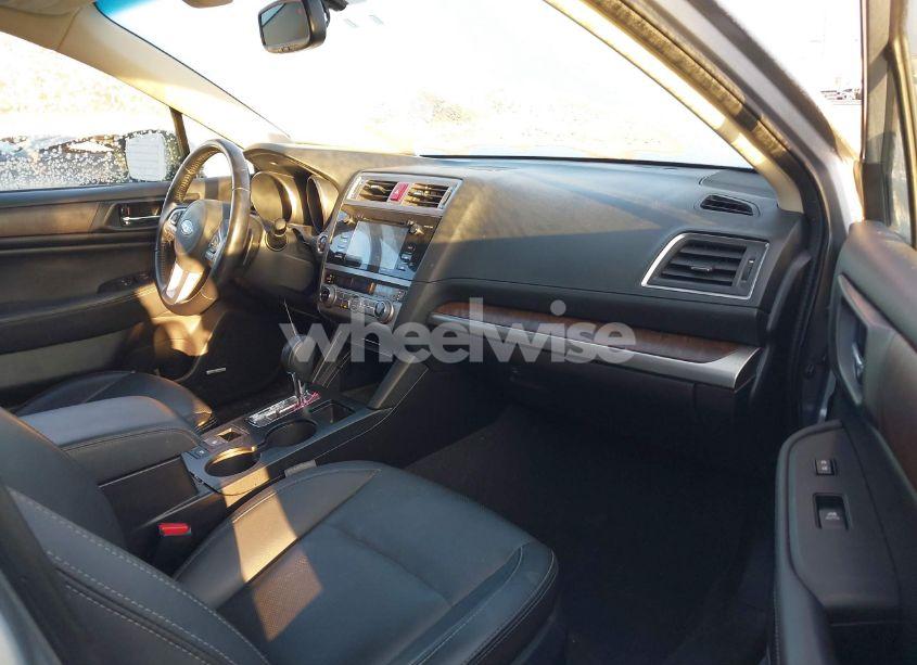 Photo 5 of 2016 Subaru Outback 2.5I LIMITED (VIN 4S4BSBNC0G3267497)