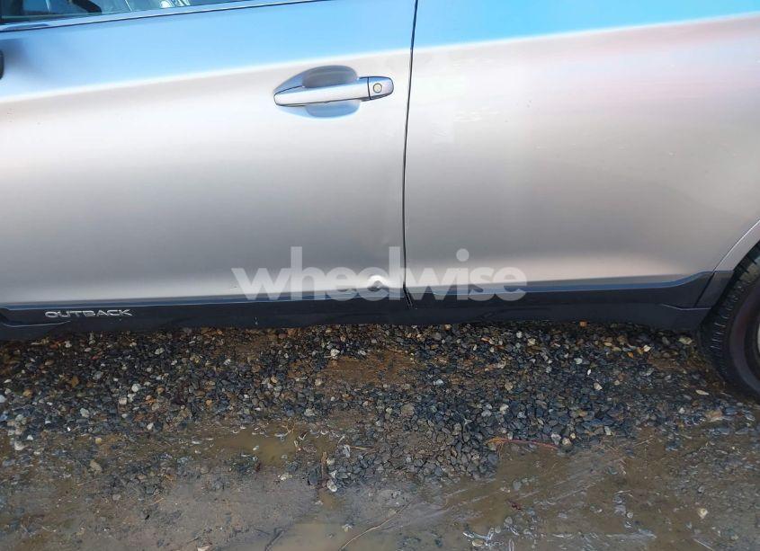 Photo 6 of 2016 Subaru Outback 2.5I LIMITED (VIN 4S4BSBNC0G3267497)