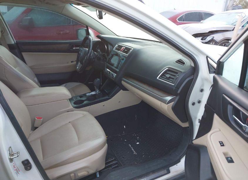 Photo 5 of 2016 Subaru Outback 2.5I LIMITED (VIN 4S4BSBNC1G3303911)
