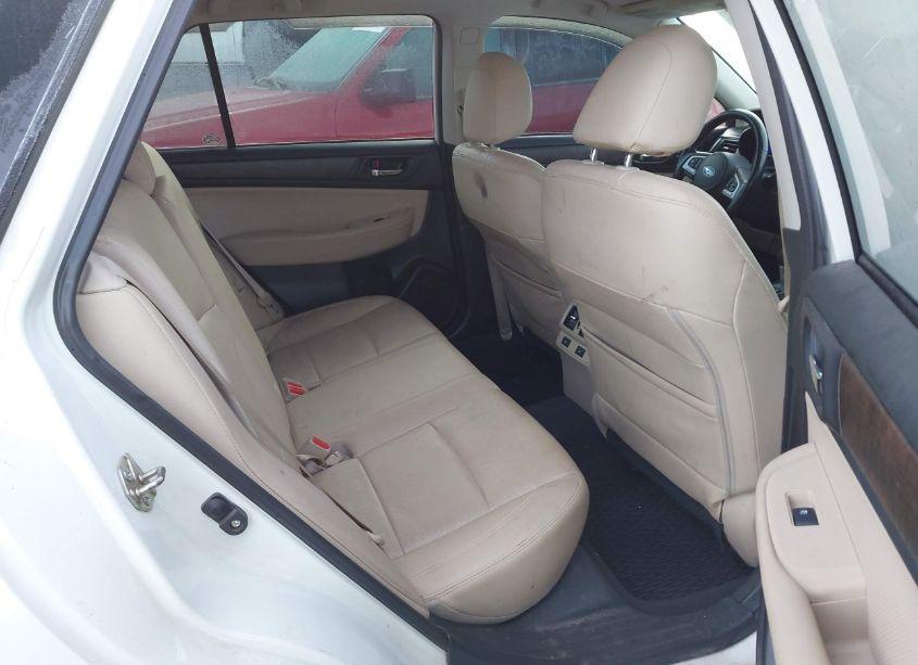 Photo 8 of 2016 Subaru Outback 2.5I LIMITED (VIN 4S4BSBNC1G3303911)