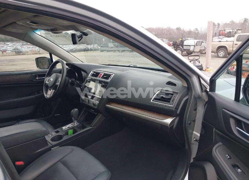 Photo 5 of 2016 Subaru Outback 2.5I LIMITED (VIN 4S4BSBNC2G3238664)