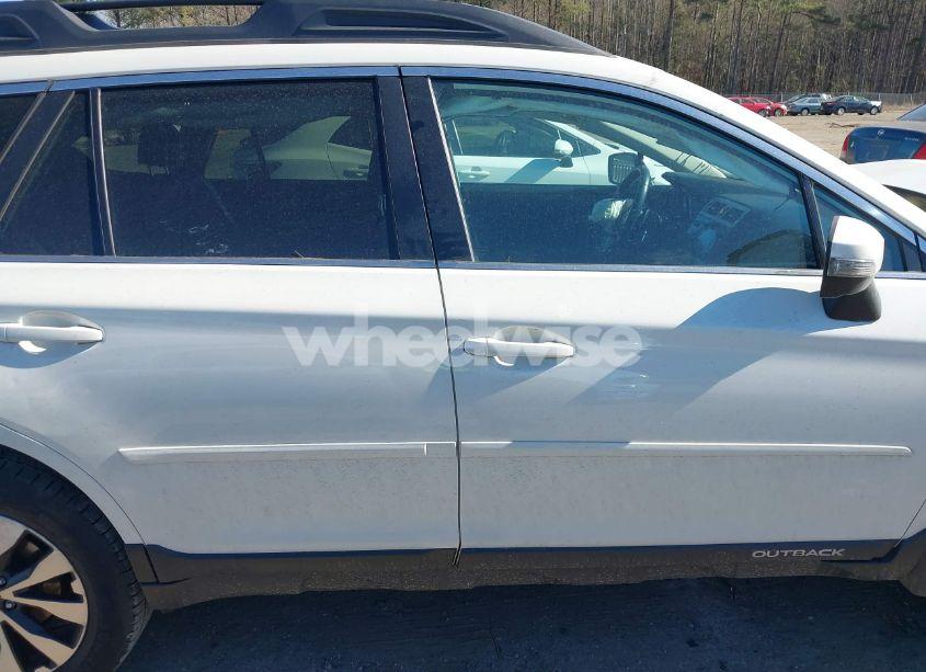 Photo 13 of 2016 Subaru Outback 2.5I LIMITED (VIN 4S4BSBNC3G3225678)