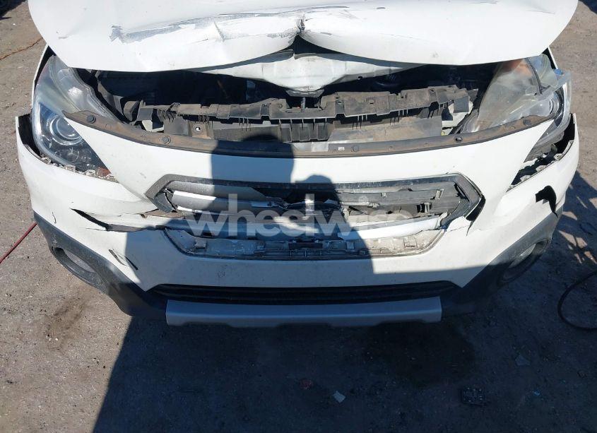 Photo 6 of 2016 Subaru Outback 2.5I LIMITED (VIN 4S4BSBNC3G3225678)