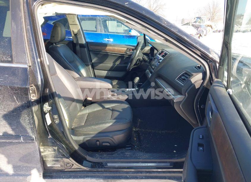 Photo 5 of 2016 Subaru Outback 2.5I LIMITED (VIN 4S4BSBNC4G3312845)